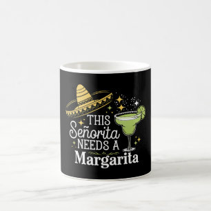Caneca De Café Esta Senhorita Precisa de uma Margarita Cinco De M