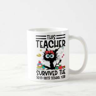 Caneca De Café Este Professor Sobreviveu Ao Ano Escolar 2022-2023