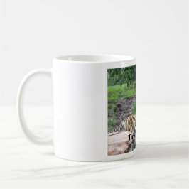 Caneca De Café Esticando Tigre