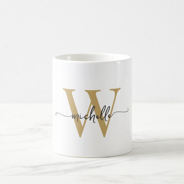 Caneca De Café Estilo Nome em Monograma Branco e Dourado Script (Centro)
