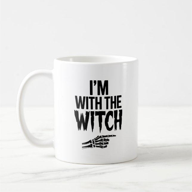 Caneca De Café Estou com a Bruxa Funny Halloween Dele e Dela (Esquerda)