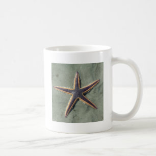 Caneca De Café Estrela de mar roxa da estrela do mar na praia