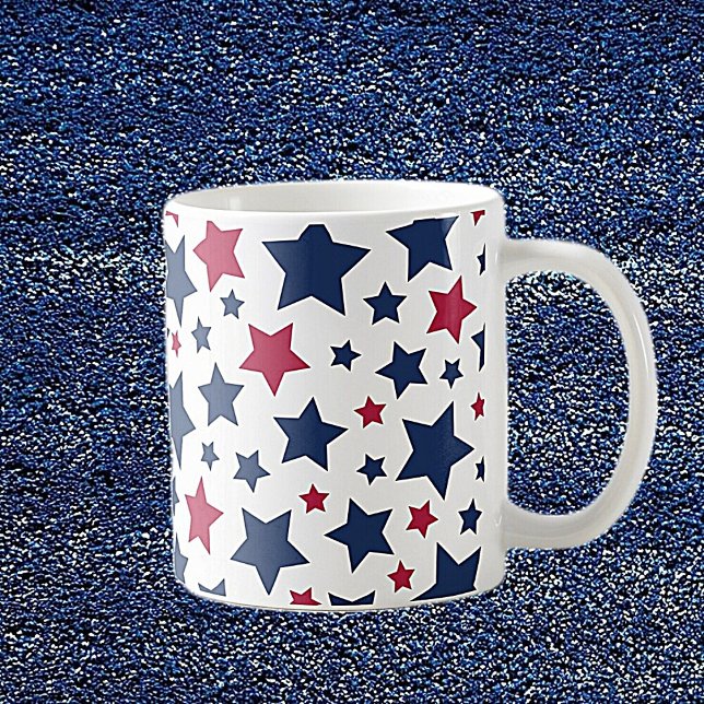 Caneca De Café Estrelas Vermelhas e Azuis - Padrão de bandeira Am (Criador carregado)