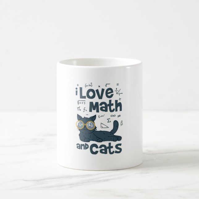 Caneca De Café Eu adoro matemática e gatos (Centro)