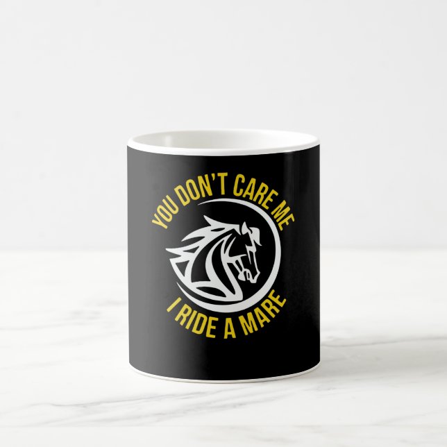 Caneca De Café Eu Cavalgo uma Égua (Centro)