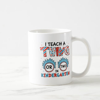 Caneca De Café Eu Ensino Uma Coisa Ou Duas No Jardim De Infância 