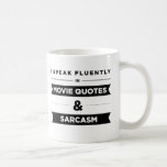 Caneca De Café Eu falo fluentemente em citações de filmes e sarca<br><div class="desc">Falo fluentemente em citações de filmes & Sarcasm Mugs e Canecas de viagem é uma maneira excelente de mostrar seu senso peculiar de humor no escritório. Também faz o presente perfeito para amigos e família. Este design está disponível em diferentes estilos,  cores e intervalos de preços.</div>