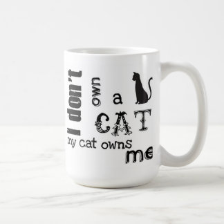 Caneca De Café Eu não possuo um gato que meu gato me possui