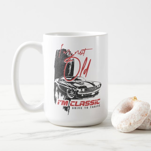 Caneca De Café Eu não sou velho, sou clássico de carro engraçado (Com Donut)