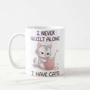 Caneca De Café Eu Nunca Cose Sozinho Eu Tenho Gatos - Costureira