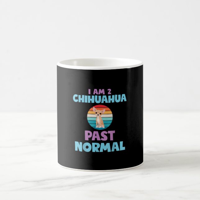 Caneca De Café Eu Sou 2 Chihuahua Passando O Cachorro Normal Sobr (Centro)