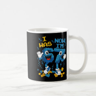Caneca De Café Eu tinha 6 anos agora tenho 7 engraçado 67 Seis Se
