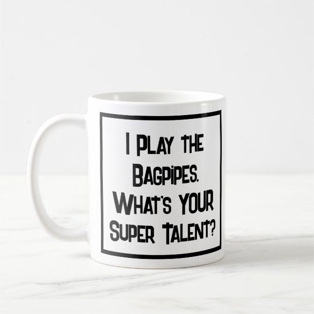 Caneca De Café Eu toco os saquinhos. Qual é o seu super talento? (Esquerda)
