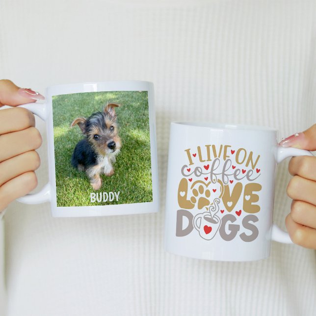 Caneca De Café Eu Vivo de Café Amo Cachorros Foto (Criador carregado)