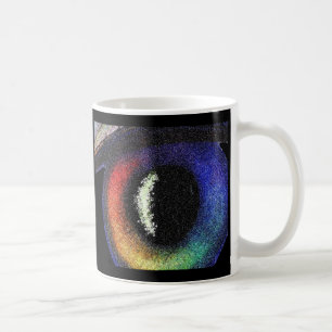 Caneca De Café Eye em um cheio do copo de café do chá?