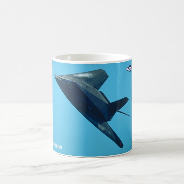 CANECA DE CAFÉ F-117A NIGHTHAWK (Centro)