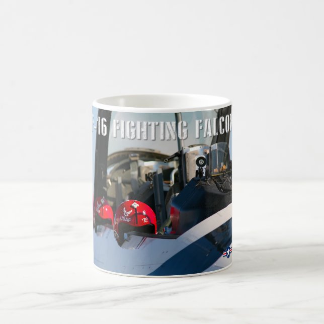 CANECA DE CAFÉ F-16D FALCÃO DE LUTA (Centro)