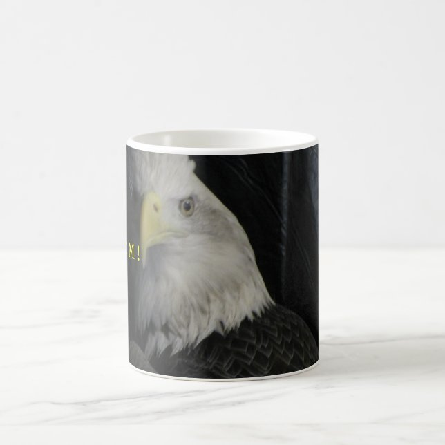 CANECA DE CAFÉ F.R.E E D O M! (Centro)