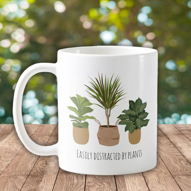 Caneca De Café Facilmente Distraído Por Plantas (Criador carregado)