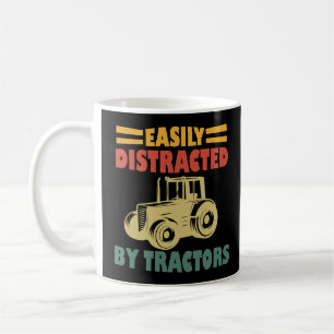 Caneca De Café Facilmente Distraído Por Tratores