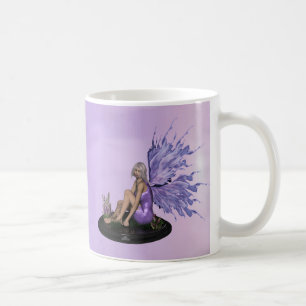 Caneca De Café Fada com asas púrpura com fundo de púrpura pastel