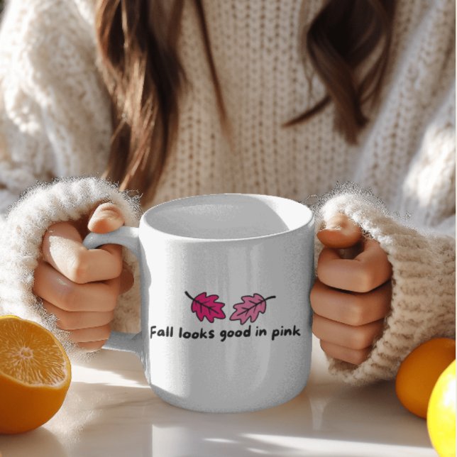 Caneca De Café Fall Looks Good in Pink | Cozy Fall Mug (Criador carregado)