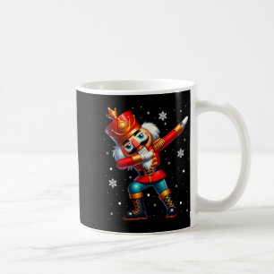 Caneca De Café Família de Roupas de Natal do Quebra-Nozes Dabbing