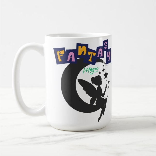 Caneca De Café Fantasia Magia - Fada Sentada na Lua com Estrelas (Esquerda)