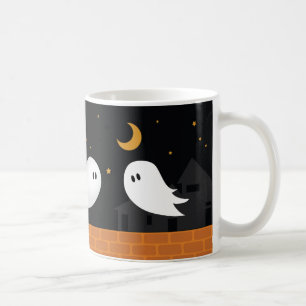 Caneca De Café Fantasma bonito vagando pelas ruas à noite 