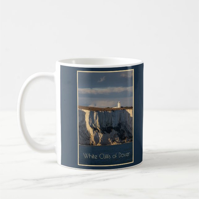 Caneca De Café Farol sobre Cliff Brancos de Dover, Inglaterra (Esquerda)