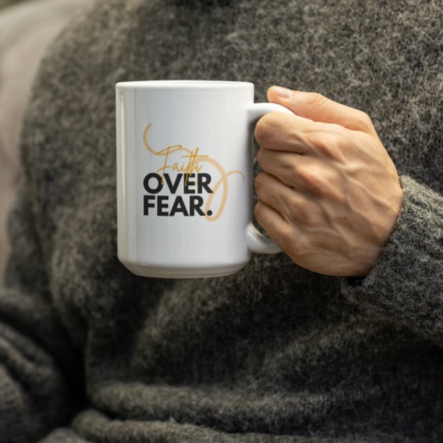 Caneca De Café Fé sobre Medo (Criador carregado)