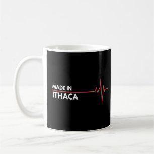 Caneca De Café Feito Em Ithaca, Cidade De Nascimento Dos Eua, Est