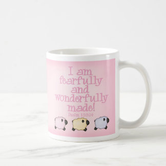 Caneca De Café Feito temìvel e maravilhosamente - rosa