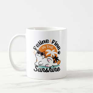 Caneca De Café Feline Fine no Sol - Gato Tropical Relaxado
