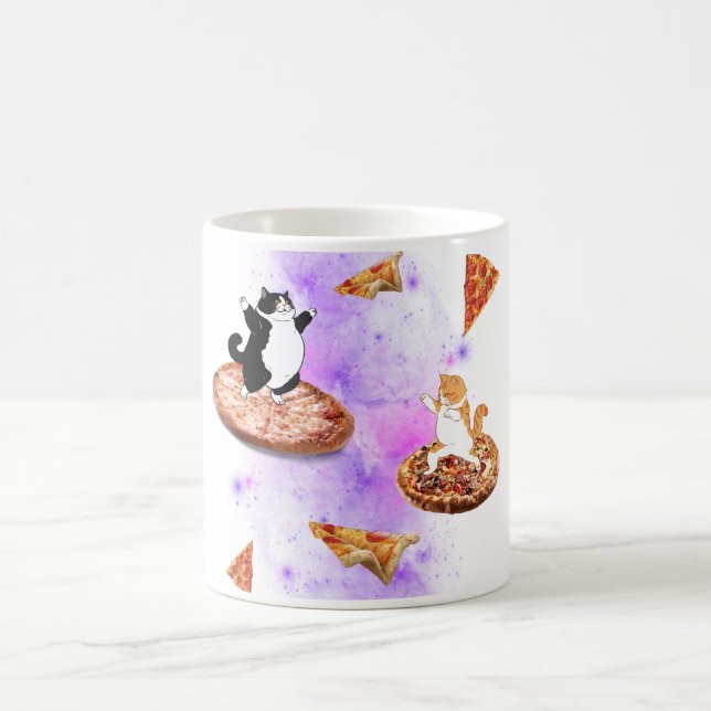 Caneca De Café Felinos engraçados carregando pizza no espaço (Centro)