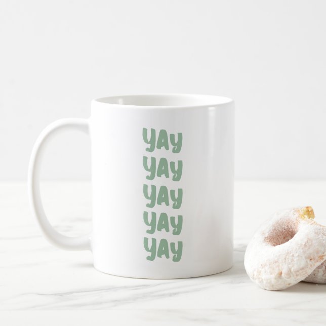 Caneca De Café Feliz Dia Moderno do Casamento Yay (Com Donut)