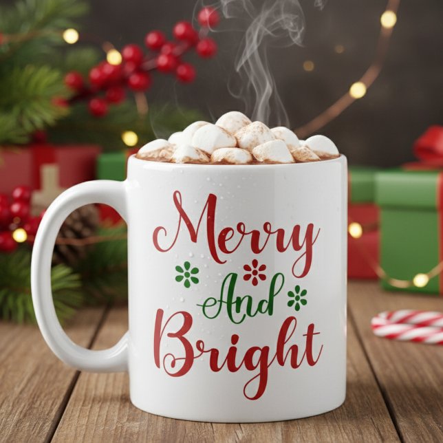 Caneca De Café Feliz e Brilho Vermelho Festivo e Natal Verde (Merry and Bright Festive Red and Green Christmas Coffee Mug)