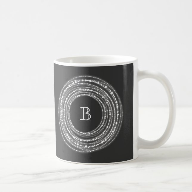 Caneca De Café Feliz E Círculos Brilhantes Monogramas Feriado (Direita)
