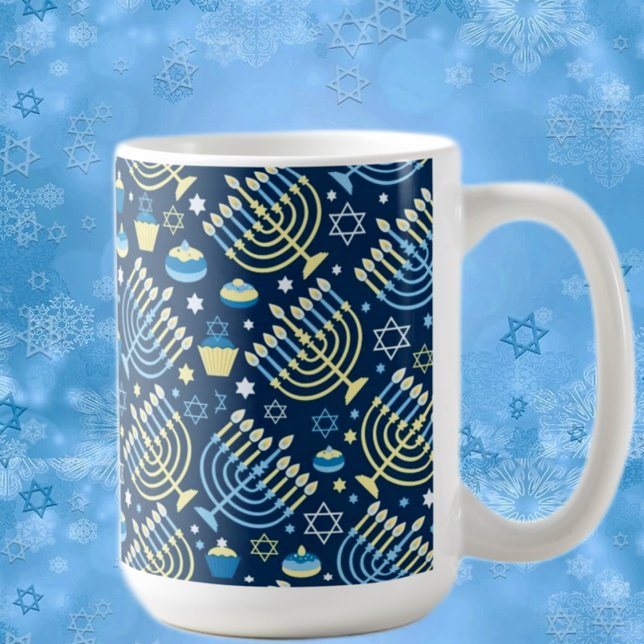 Caneca De Café Feliz Hanukkah Menorah (Criador carregado)