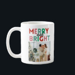 Caneca De Café Feliz Moderna Simples e Uma Foto Colorida Brilhant<br><div class="desc">Design de uma foto simples e moderna,  com tipografia colorida de "Feliz e Brilho",  em cores verde,  rosa e vermelha.</div>