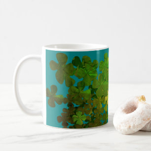 Caneca De Café Feliz Rua. Dia de Patrick, shamrocks irlandeses