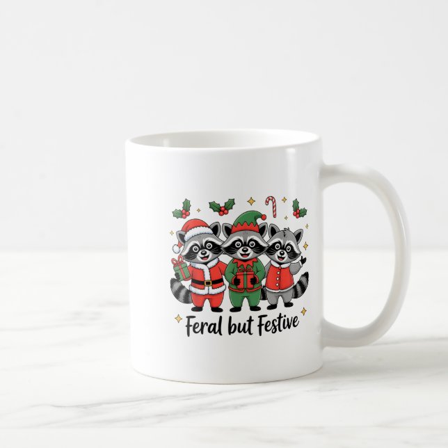 Caneca De Café Feral But Festive Funny Christmas Cute Raccoon Elf (Direita)