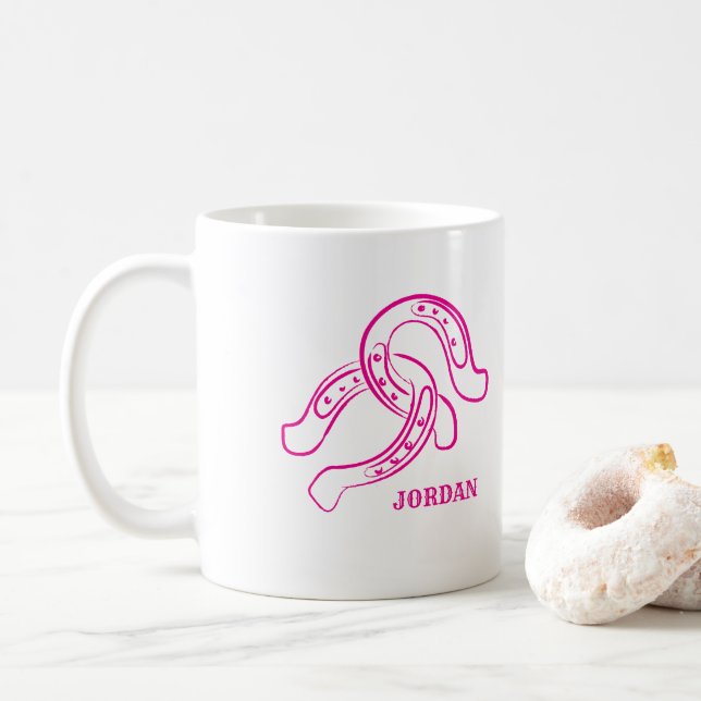 Caneca De Café Ferraduras Desenhadas À Mão | Cowgirl Rosa Quente (Com Donut)