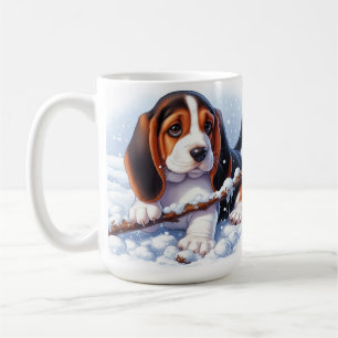 Caneca De Café Filhote Basset Brincando Com um Graveto na Neve de