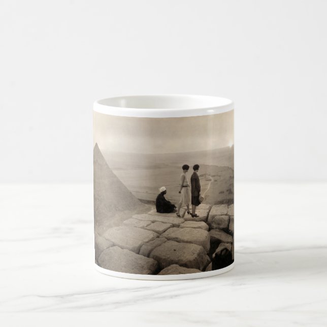 Caneca De Café Flapper Girls Sunrise na Pirâmide Khufu, Egito 192 (Centro)