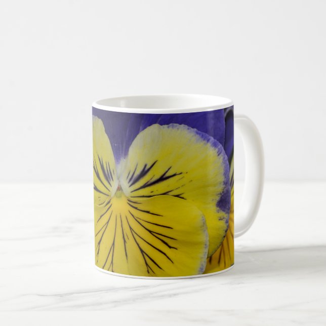 Caneca De Café Flor pansível púrpura e amarela (Frente Esquerda)