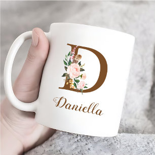 Caneca De Café Floral Personalizada Bridesmaid - Letra D Presente