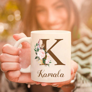 Caneca De Café Floral Personalizada Bridesmaid - Letra K Presente