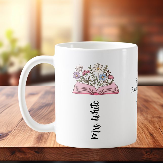 Caneca De Café Floral Simples com Livro Rosa Personalizado (Criador carregado)