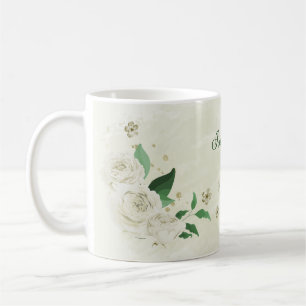 Caneca De Café Flores brancas de marfim românticas com folhagens